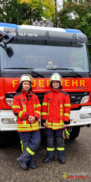Michael Gleiter und Tobias Lehnen nach bestandener Abnahme. (v.l.n.r.)